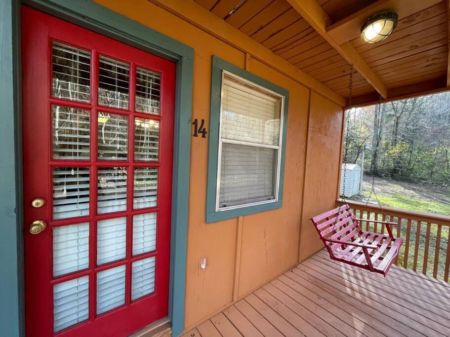 Oktoberfest Themed Cabin In Woods Stream #14 เฮเลน ภายนอก รูปภาพ